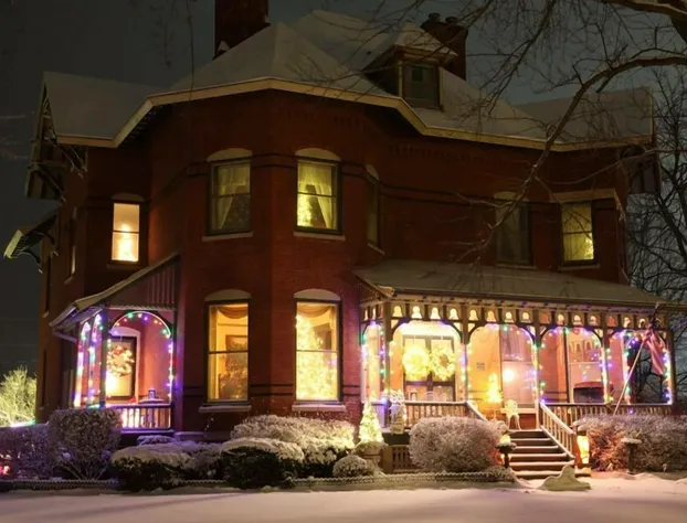 Squiers Manor B&B hotel detail image 2