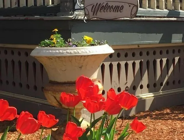 Squiers Manor B&B hotel detail image 3