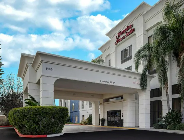 Hampton Inn & Suites Tulare hotel detail image 2