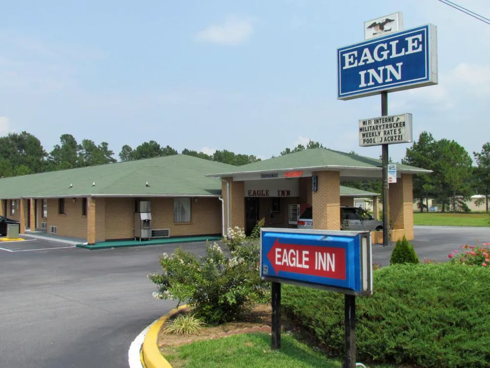 Eagle Inn Sumter hotel hero