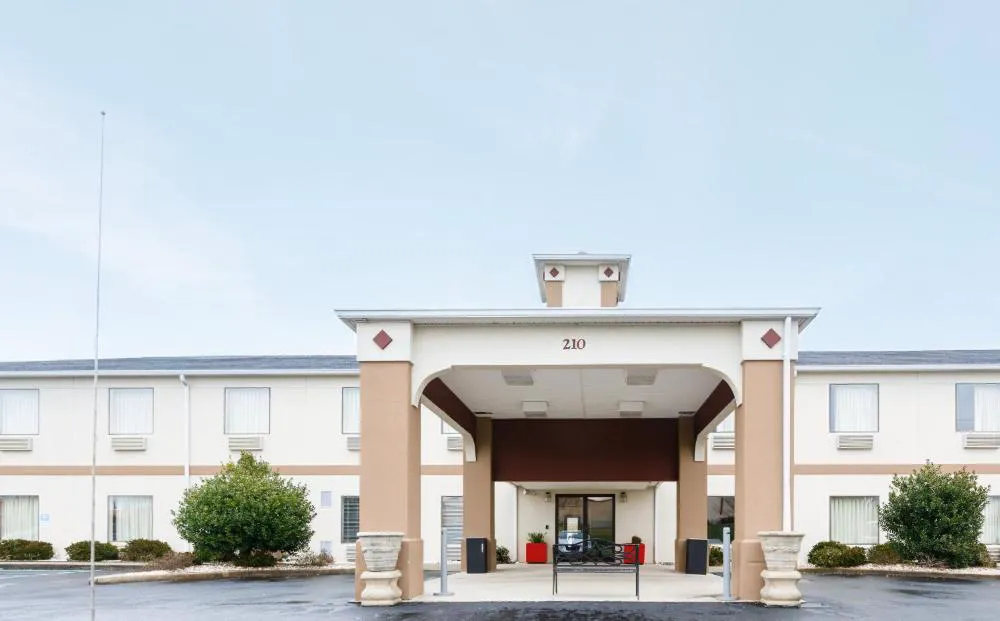 Red Roof Inn PLUS+ Danville, KY hotel hero