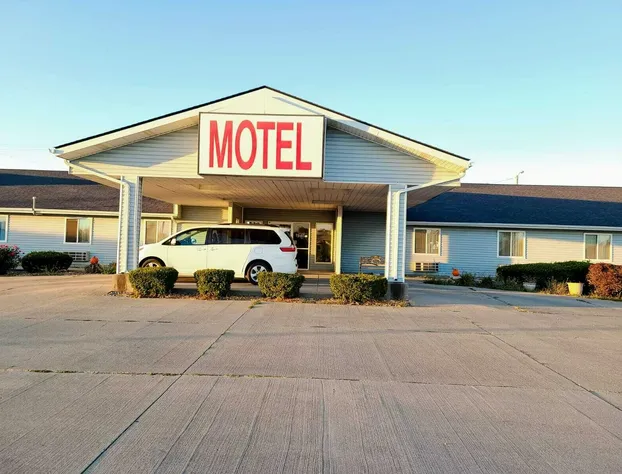 The Trail Inn - Atlanta Illinois - Route 66 I-55 hotel detail image 1