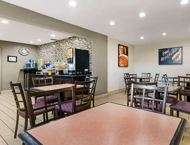 Best Western Red Carpet Inn hotel detail image 1