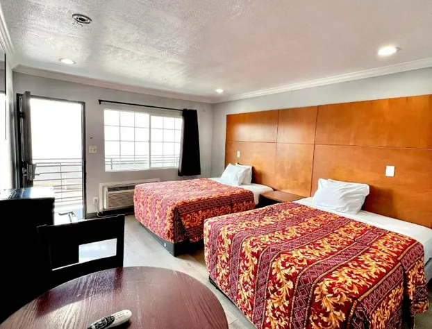 Aqua Inn Motel hotel detail image 4