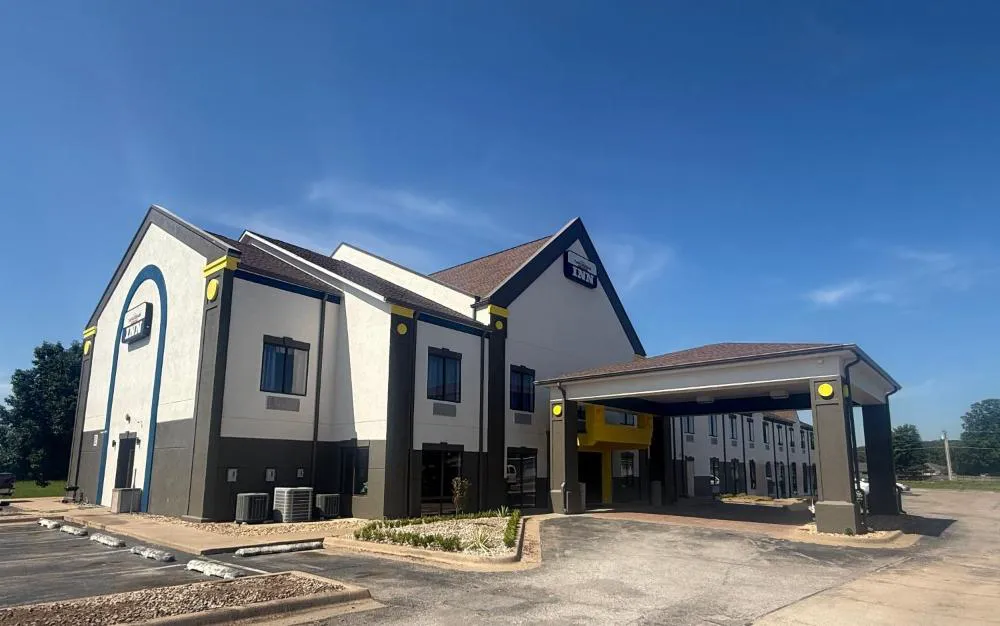 Tahlequah Inn hotel hero