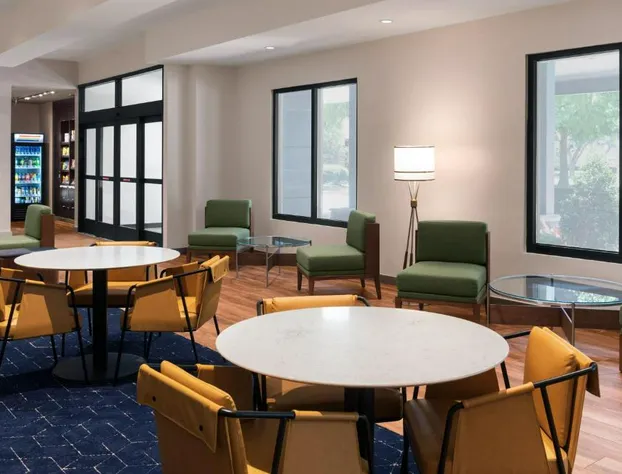 Courtyard by Marriott New Orleans Metairie hotel detail image 4