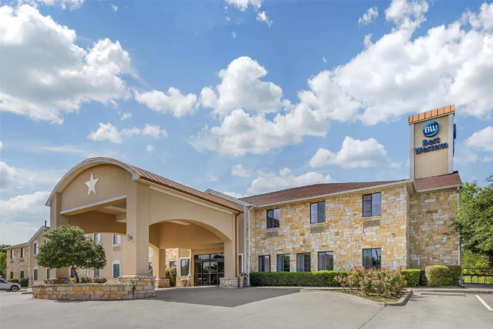 Best Western Mineola Inn hotel hero