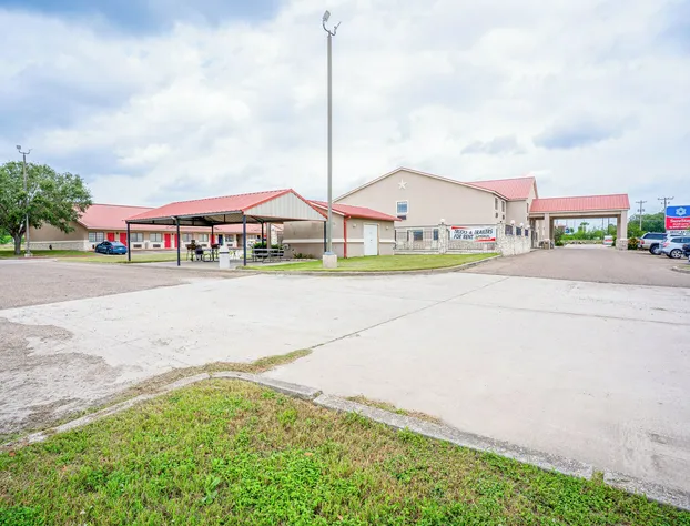 Texan Inn By OYO Beeville US-181 hotel detail image 2