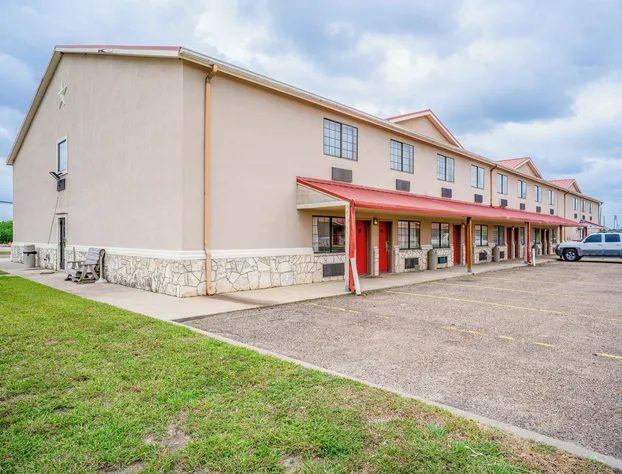 Texan Inn By OYO Beeville US-181 hotel detail image 4