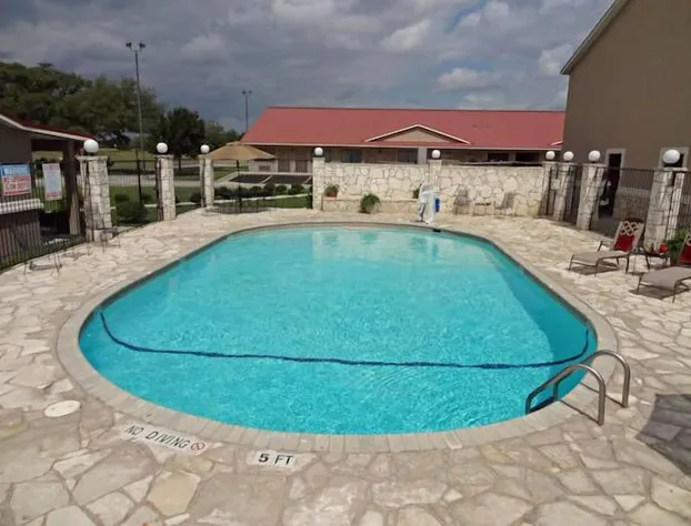 Texan Inn By OYO Beeville US-181 hotel detail image 2