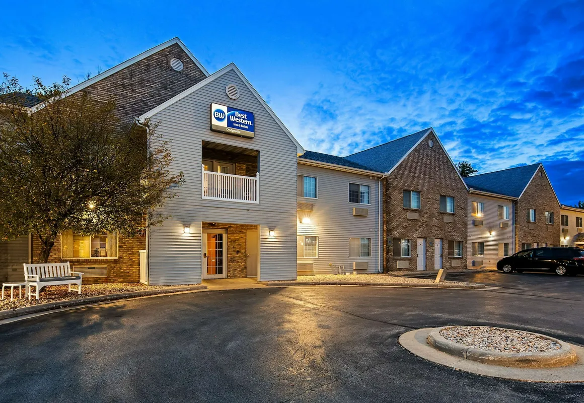 Best Western Dodgeville Inn & Suites hotel hero