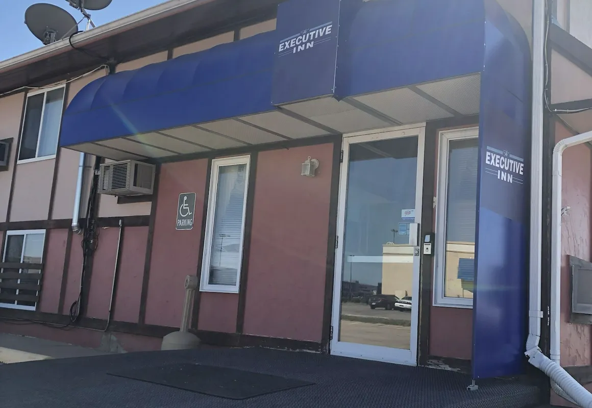 Executive Inn hotel hero