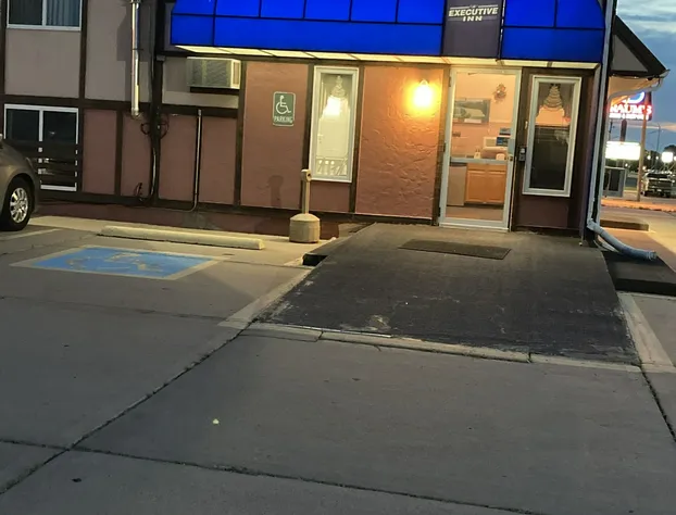 Executive Inn hotel detail image 1