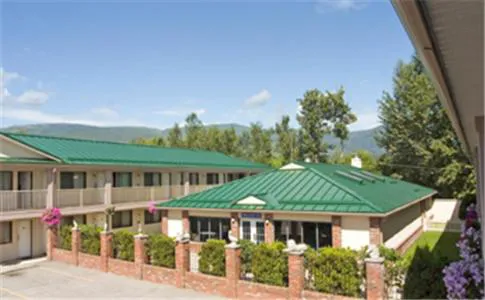 SureStay Plus Hotel By Best Western Salmon Arm hotel detail image 1