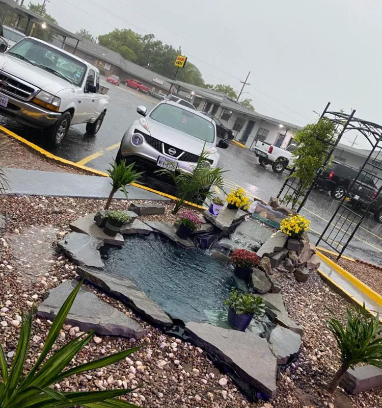 Madill Inn hotel hero