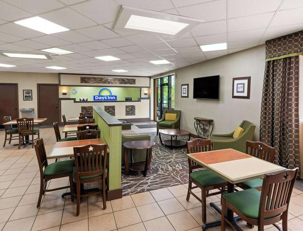Days Inn by Wyndham Knoxville East hotel detail image 3