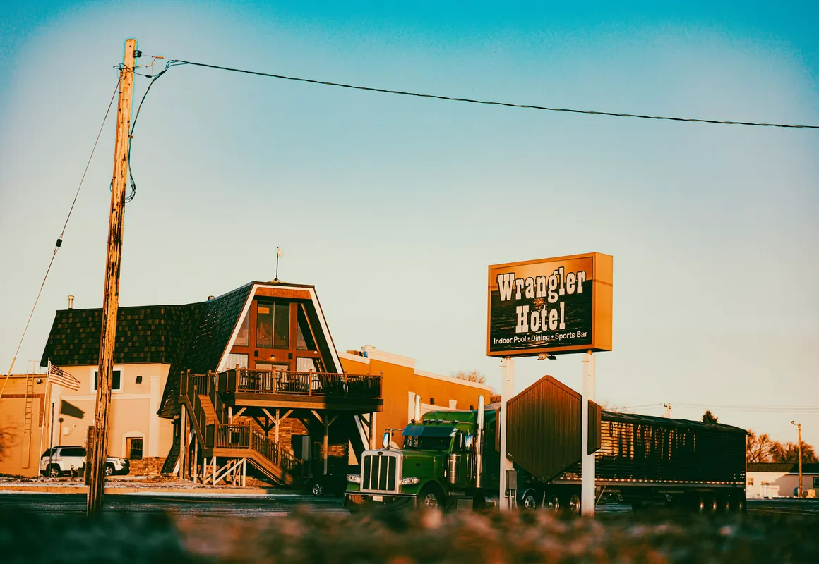 Wrangler Inn hotel hero