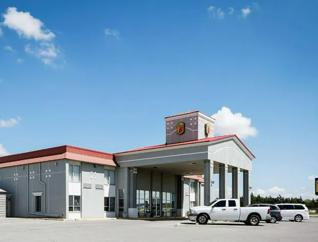 Super 8 by Wyndham Elk City hotel detail image 1