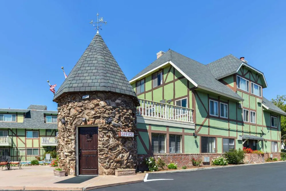Svendsgaard's Danish Lodge Americas Best Value Inn hotel hero