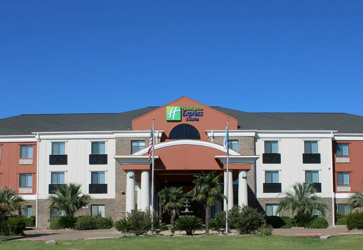 Holiday Inn Express Hotel & Suites Fairfield - North by IHG hotel hero