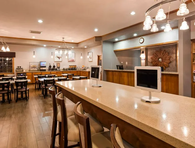 Best Western Buffalo Ridge Inn hotel detail image 2