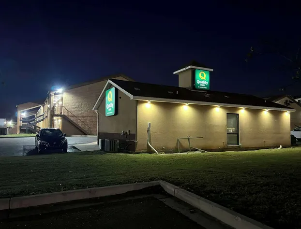 Quality Inn Madison - Huntsville hotel detail image 1