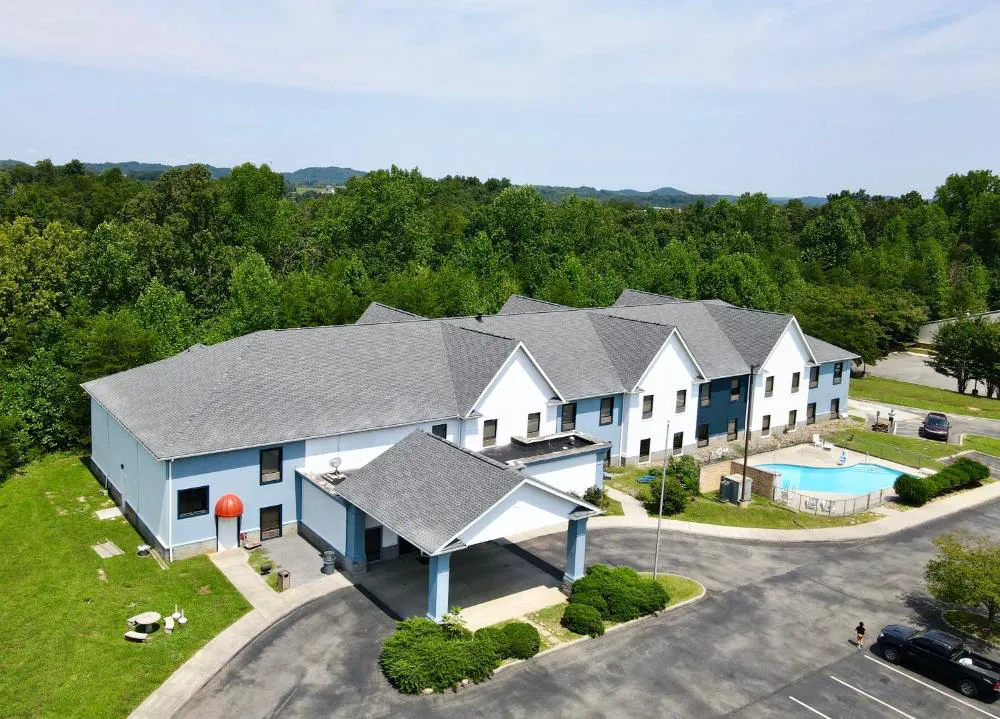 Grand Vista Hotel and Suites hotel hero