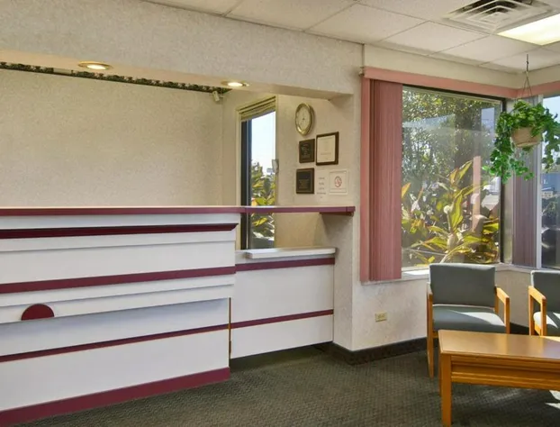 Travelodge by Wyndham Ridgeway Martinsville Area hotel detail image 2