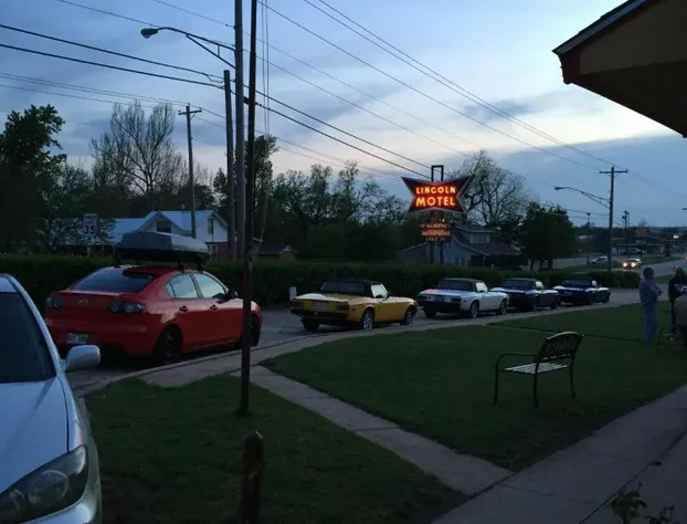 Lincoln Motel hotel detail image 3