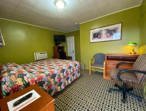 Lincoln Motel hotel detail image 4