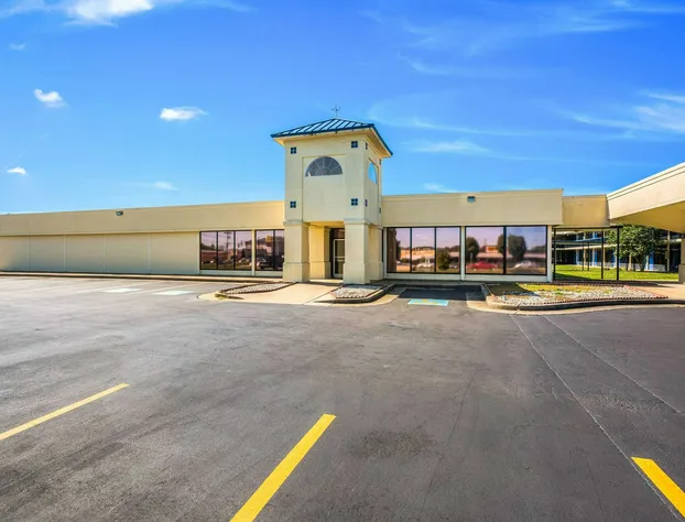 Econo Lodge Cave City hotel detail image 4