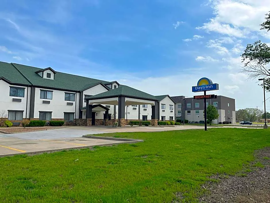 Days Inn by Wyndham Coffeyville hotel hero