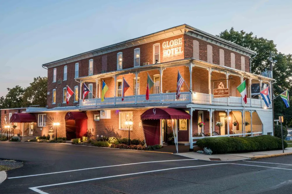 The Globe Inn hotel hero