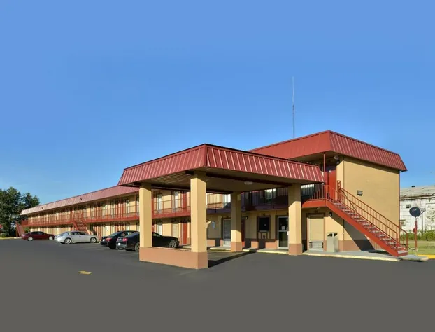 Americas Best Value Inn Indianola hotel detail image 1