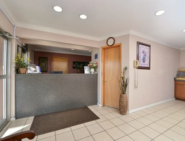 Americas Best Value Inn Indianola hotel detail image 2