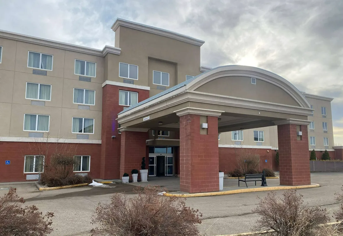 Wingate by Wyndham Fort Saskatchewan hotel hero