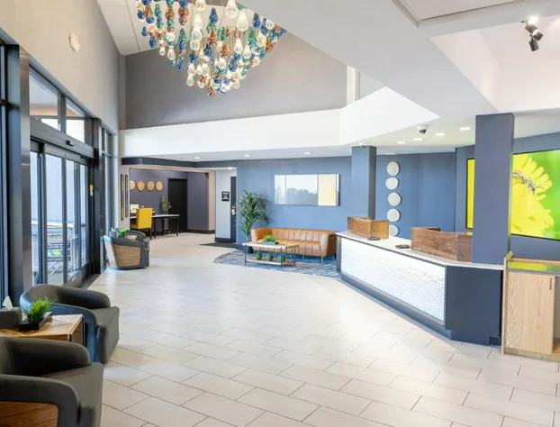 Holiday Inn Express Hotel & Suites Canyonville hotel detail image 1