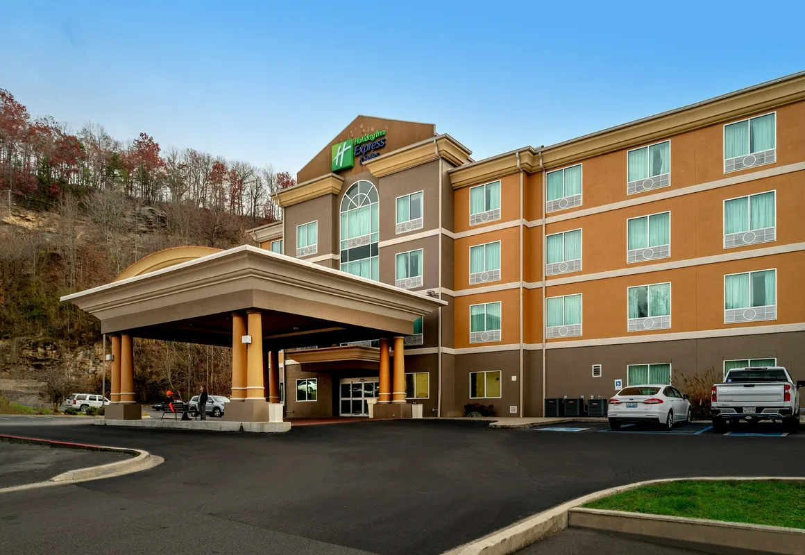 Holiday Inn Express Hotel & Suites Hazard by IHG hotel hero