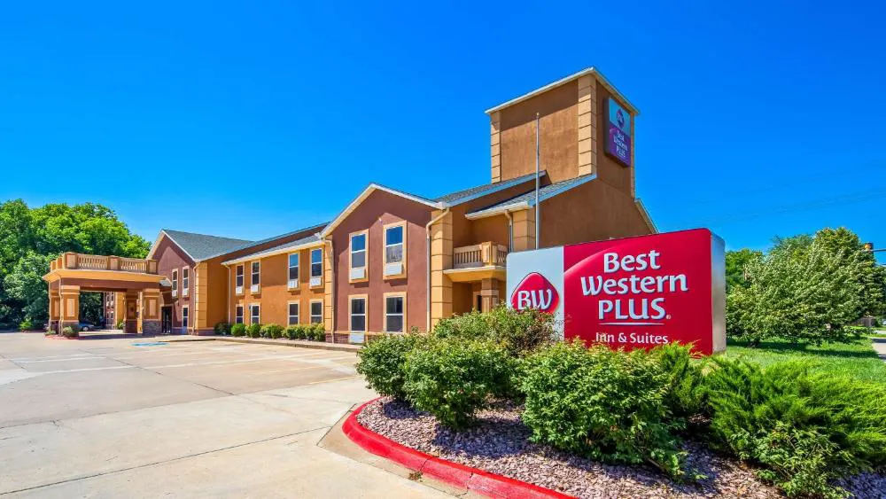Best Western Plus Midwest Inn & Suites hotel hero