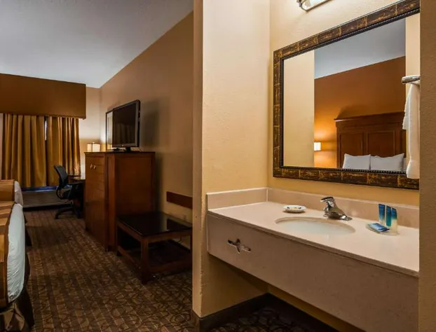 Best Western Plus Midwest Inn & Suites hotel detail image 3