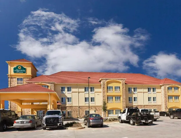 La Quinta Inn & Suites by Wyndham Floresville hotel detail image 1