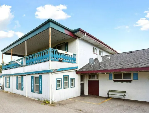 Curry’s Motel by OYO Saginaw MI hotel detail image 1