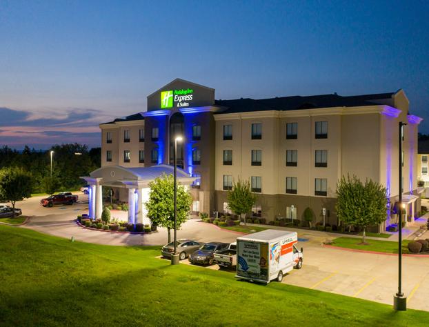 Holiday Inn Express Suites Van Buren-Ft Smith Area, an IHG Hotel hotel detail image 1