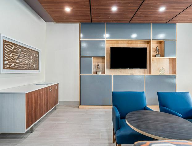 Holiday Inn Express Suites Van Buren-Ft Smith Area, an IHG Hotel hotel detail image 4