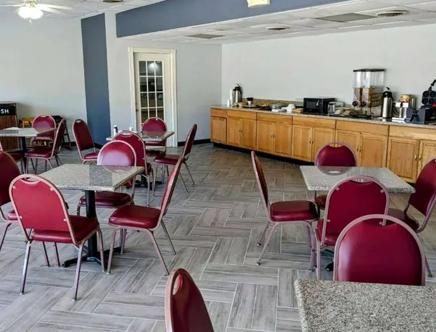 Baymont by Wyndham Hannibal hotel detail image 3