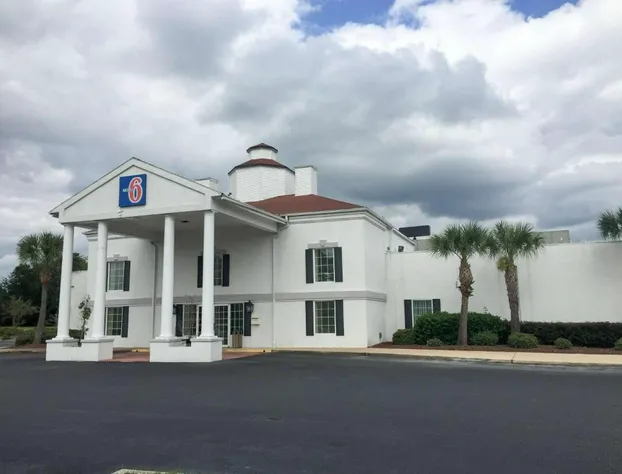 Motel 6 Brunswick, GA hotel detail image 4