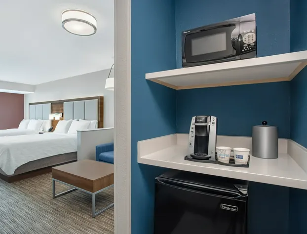 Holiday Inn Express Hotel & Suites Clinton by IHG hotel detail image 4