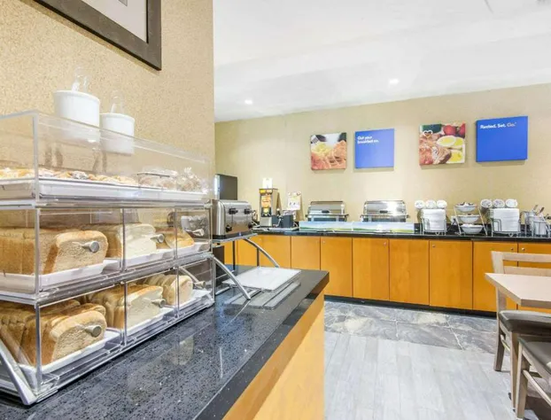 Comfort Inn & Suites hotel detail image 2