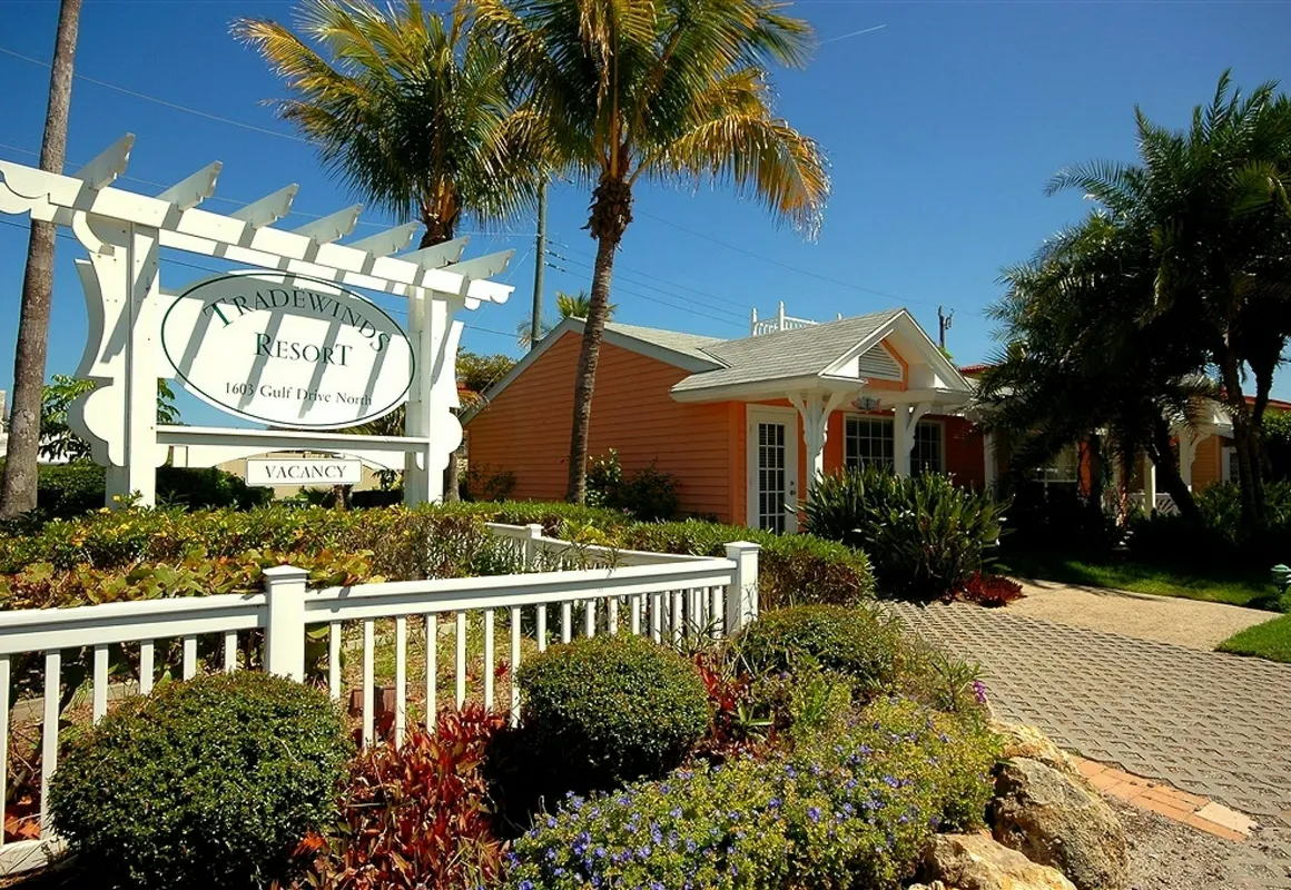 Tradewinds Beach Resort hotel hero