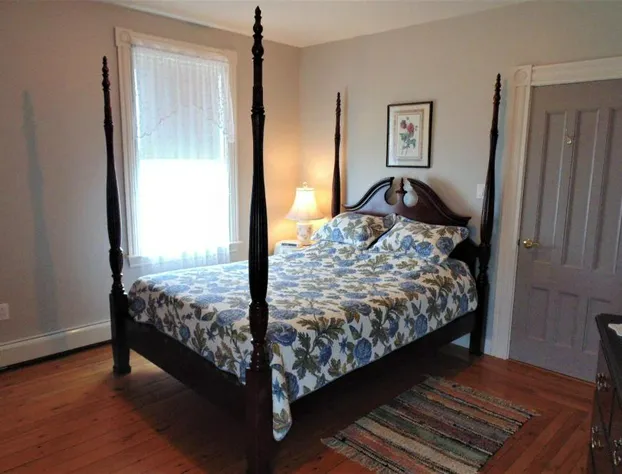 Hillcrest Hall Country Inn hotel detail image 3